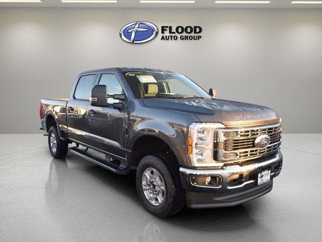 2026 Ford F-250 Super Duty XLT Crew Cab 4WD