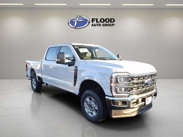 2026 Ford F-350 Super Duty XLT Crew Cab 4WD