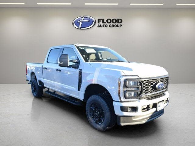 2026 Ford F-350 Super Duty XL Crew Cab 4WD