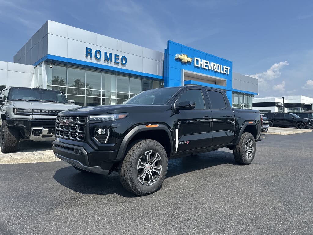 2025 GMC Canyon AT4 Crew Cab 4WD