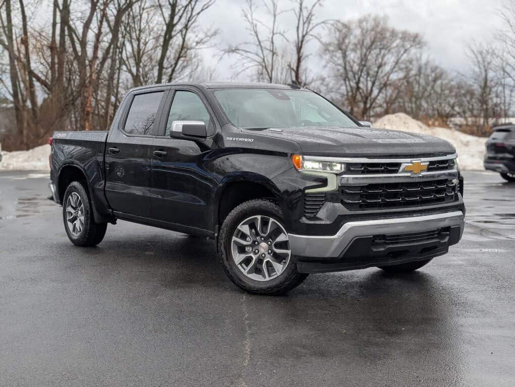 2026 Chevrolet Silverado 1500 LT Crew Cab 4WD