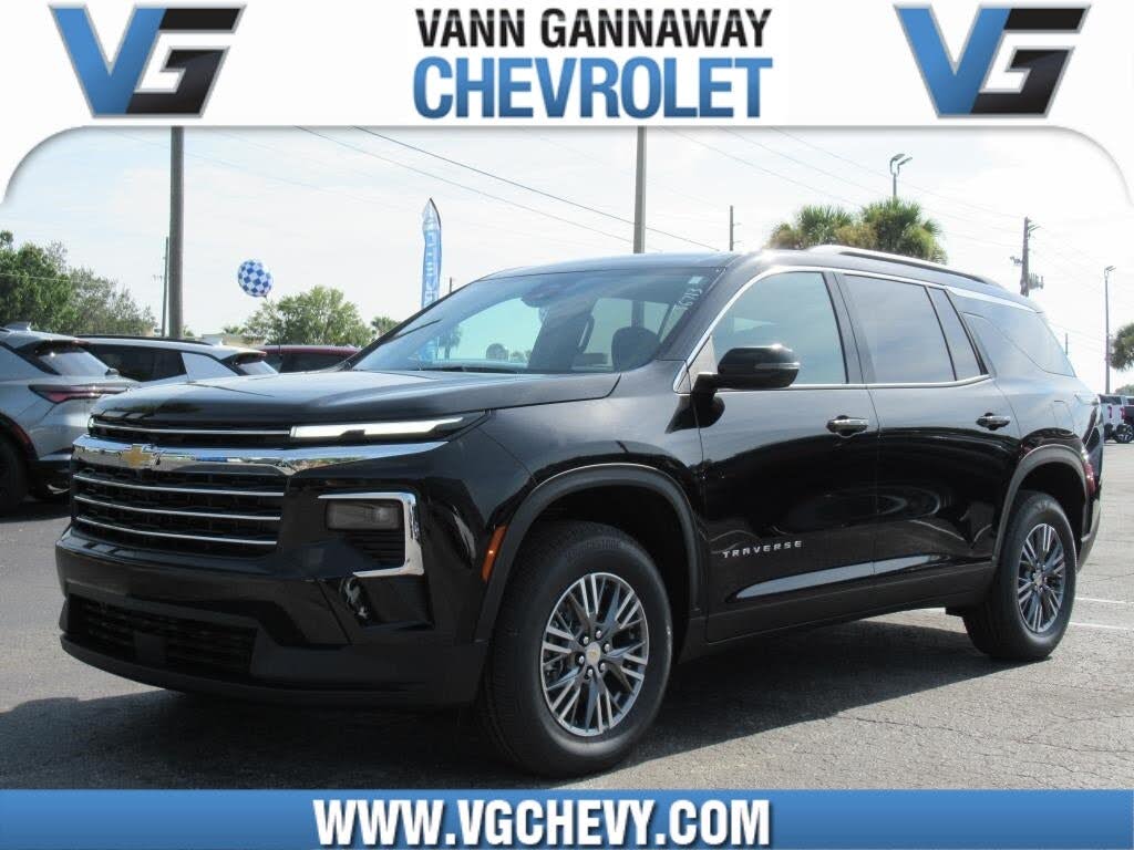 2026 Chevrolet Traverse LT FWD