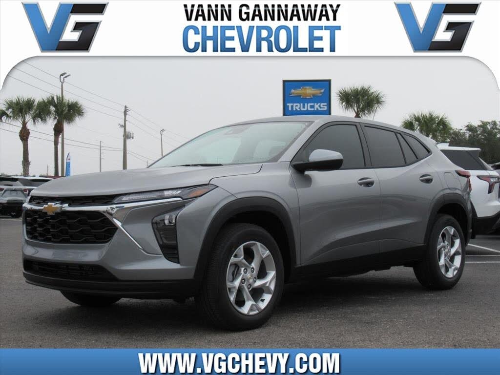 2026 Chevrolet Trax LS FWD