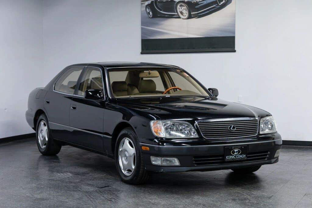 1999 Lexus LS 400 RWD
