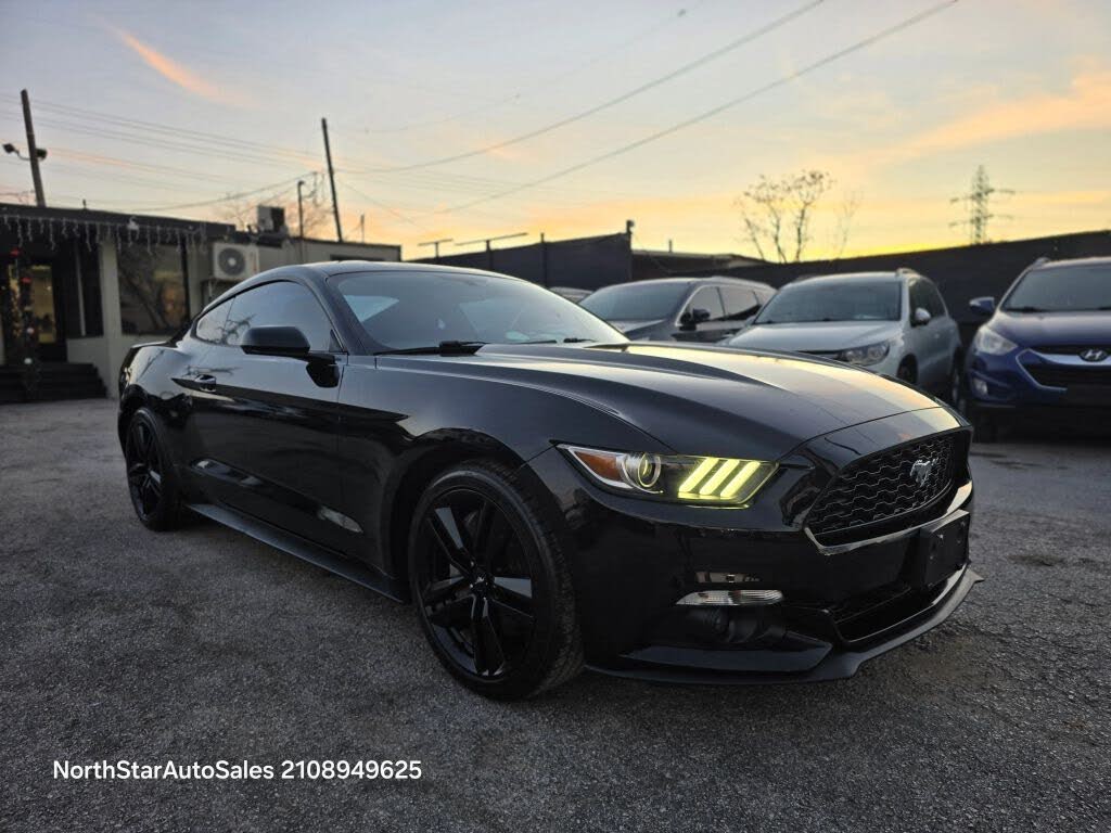 2016 Ford Mustang EcoBoost Coupe RWD