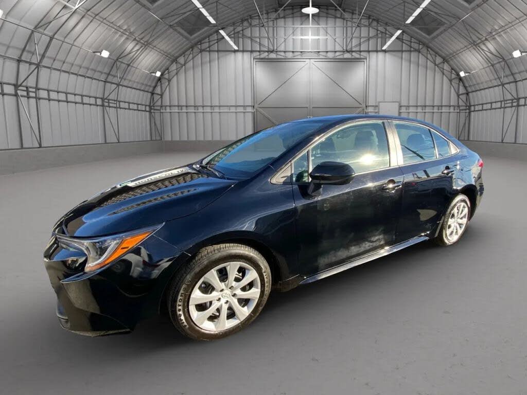 2025 Toyota Corolla LE FWD