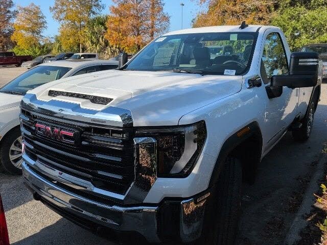 2026 GMC Sierra 2500HD Pro Regular Cab LB RWD