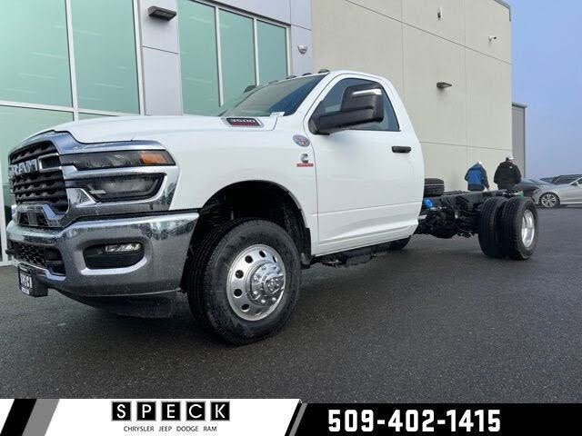 2026 RAM 3500 Chassis Tradesman Regular Cab LB DRW 4WD