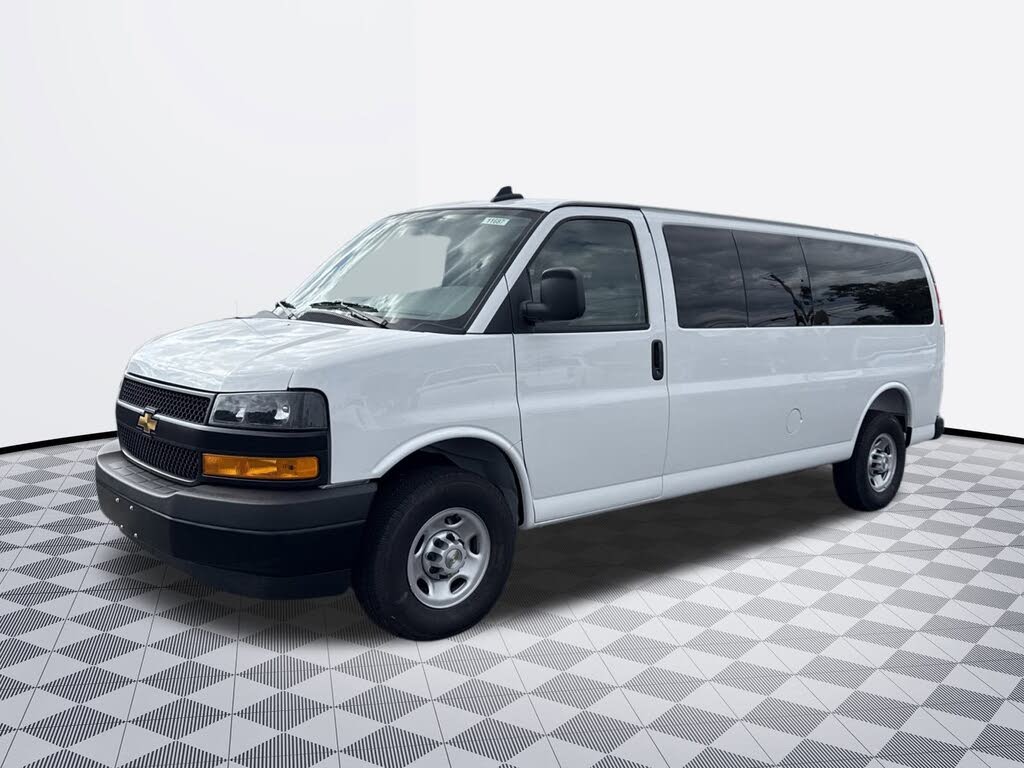 2025 Chevrolet Express 3500 LS Extended RWD