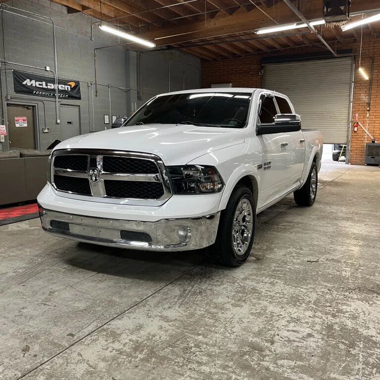 2014 RAM 1500 Laramie Crew Cab RWD