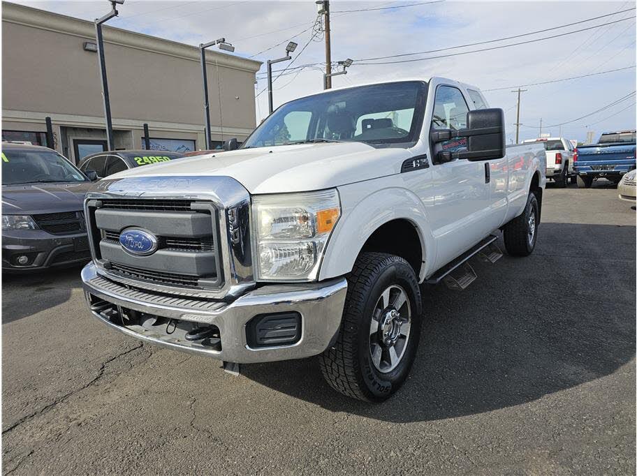 2015 Ford F-350 Super Duty Lariat SuperCab LB 4WD