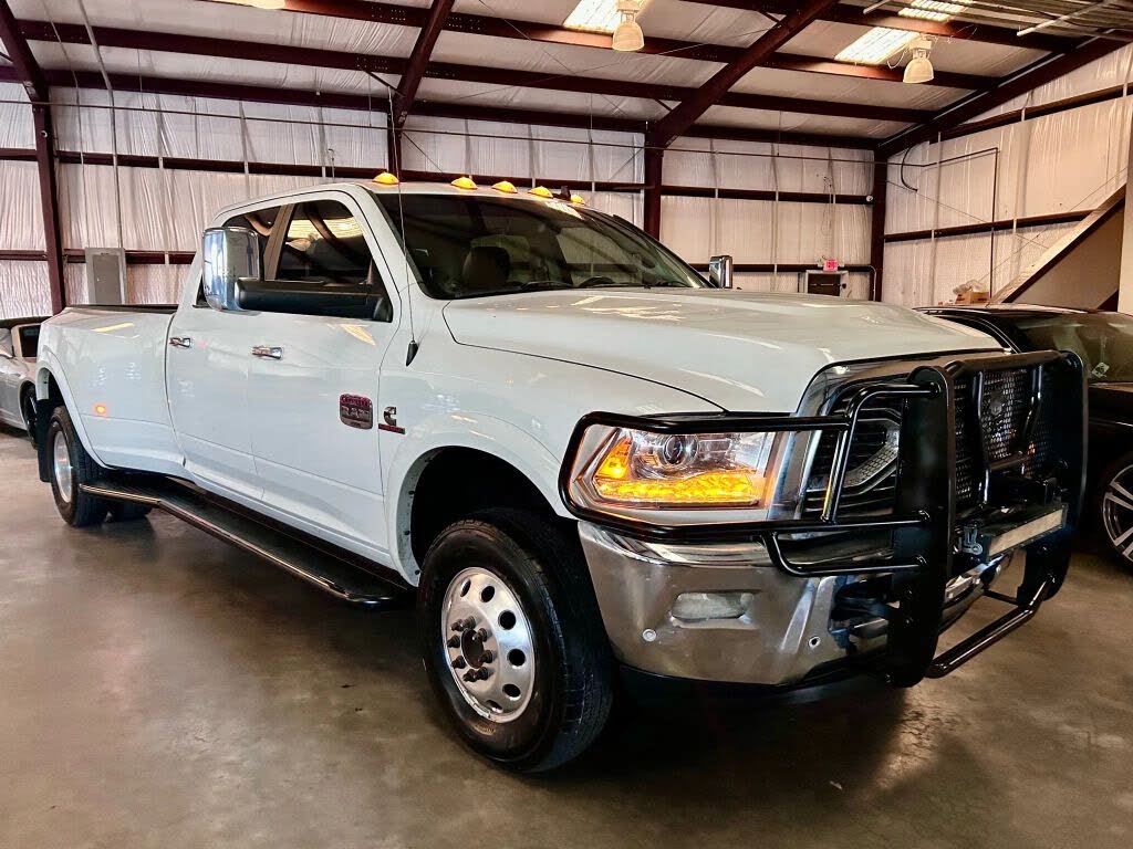 2018 RAM 3500 Laramie Longhorn Crew Cab LB DRW 4WD