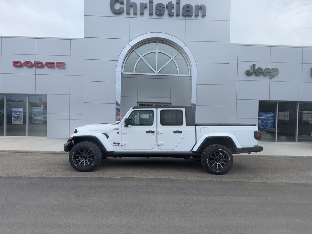 2022 Jeep Gladiator Sport Crew Cab 4WD