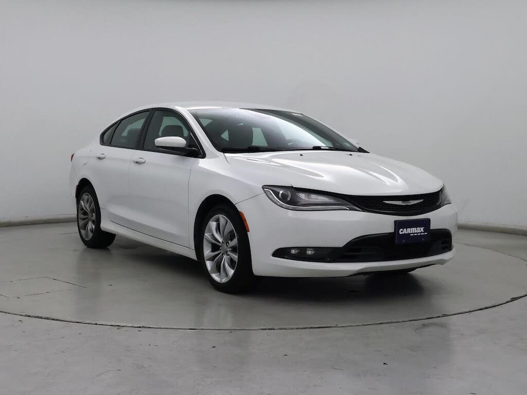 2015 Chrysler 200 S Sedan FWD
