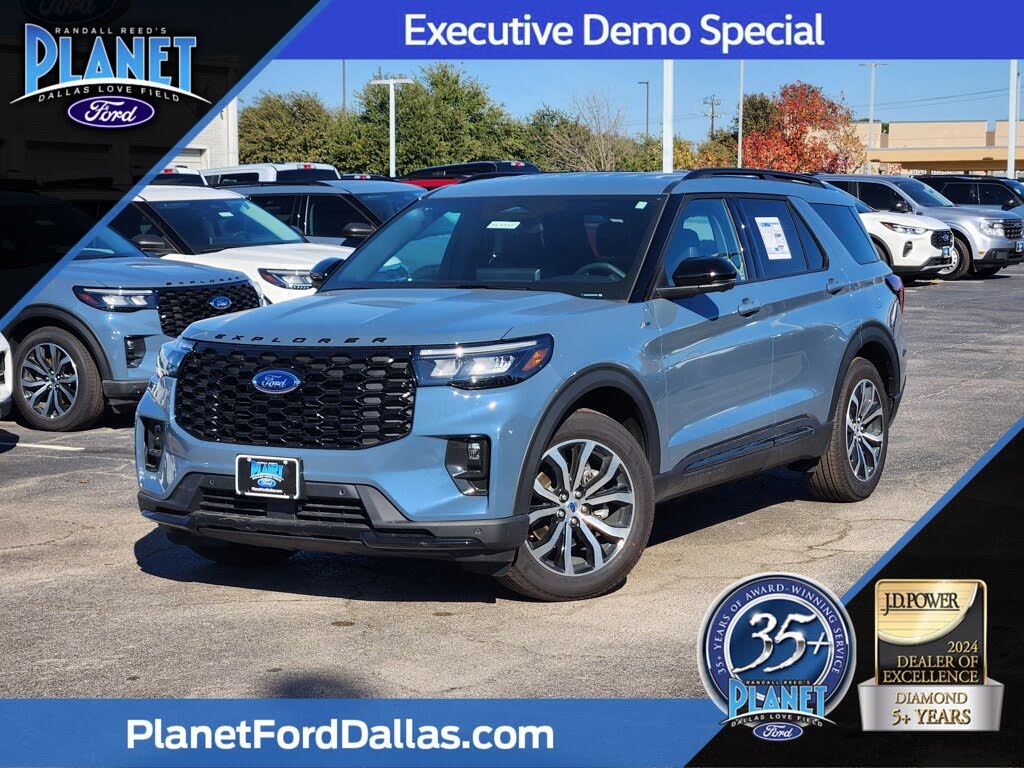 2025 Ford Explorer ST-Line RWD