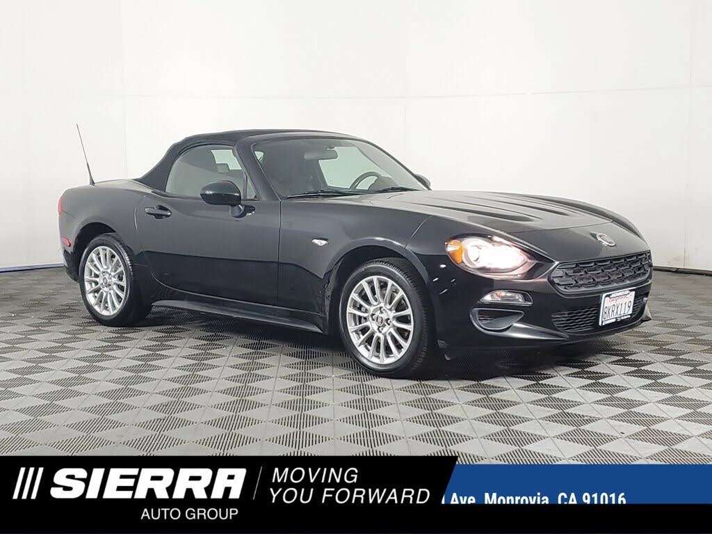 2017 FIAT 124 Spider Classica RWD