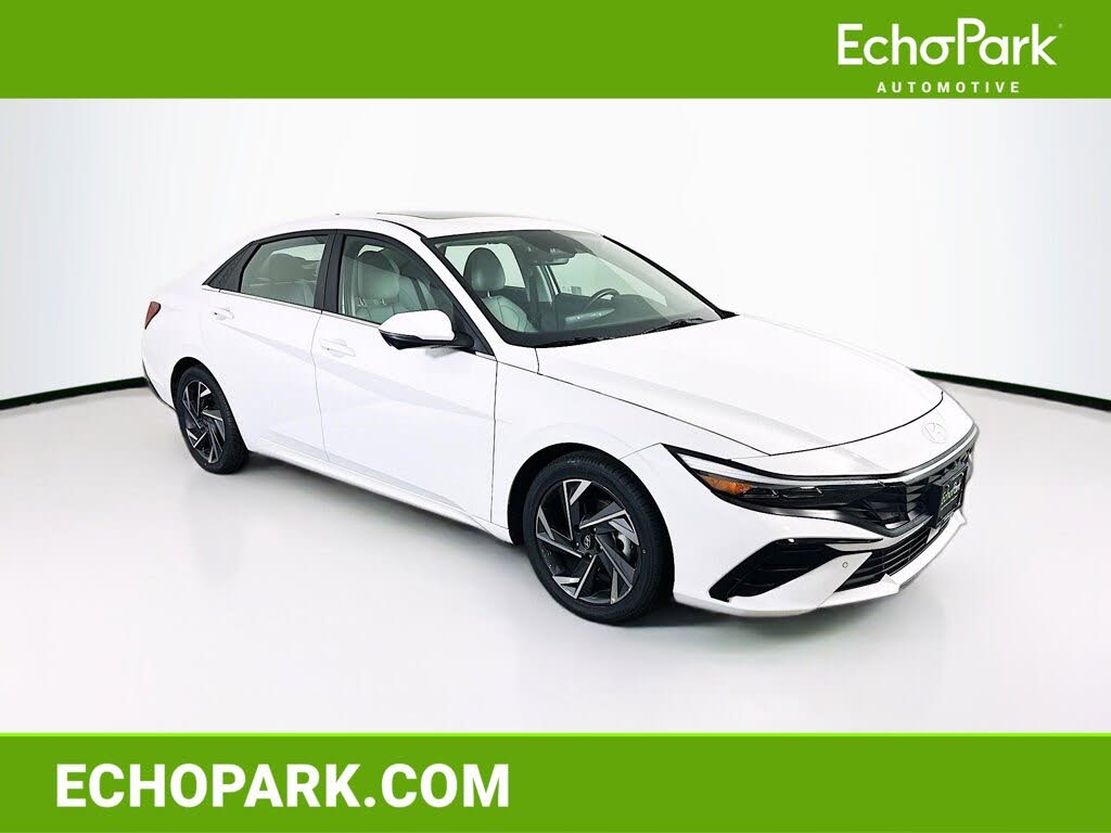 2024 Hyundai Elantra Limited FWD