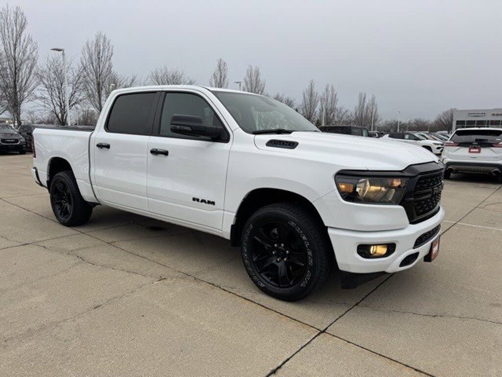 2024 RAM 1500 Big Horn Crew Cab 4WD