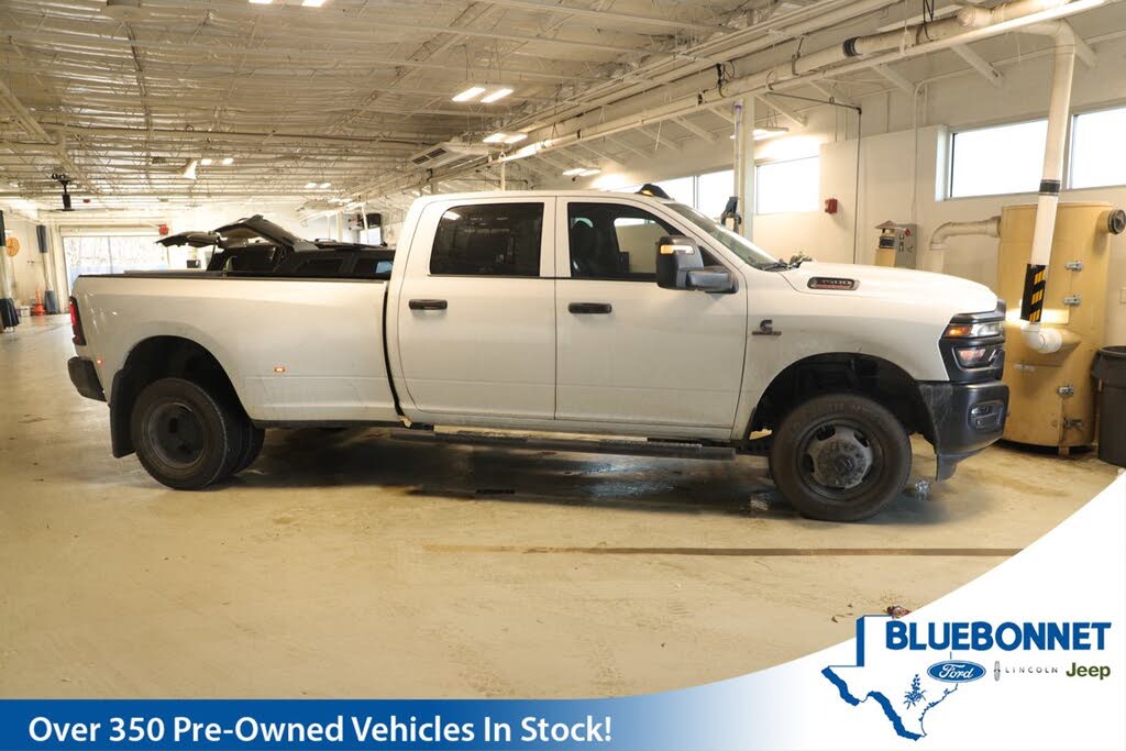 2026 RAM 3500 Tradesman Crew Cab LB DRW 4WD