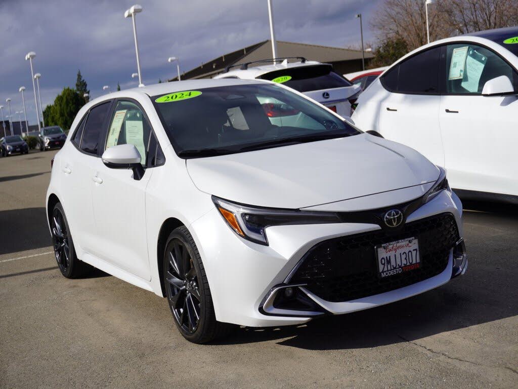 2024 Toyota Corolla Hatchback XSE FWD