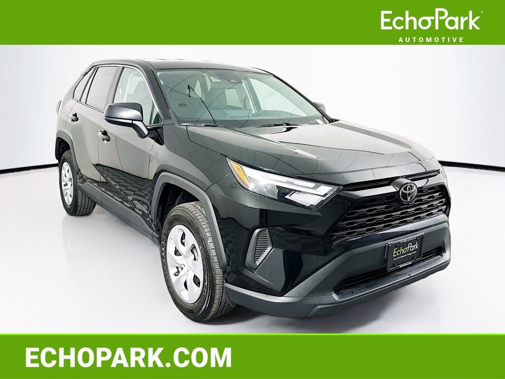 2025 Toyota RAV4 LE AWD