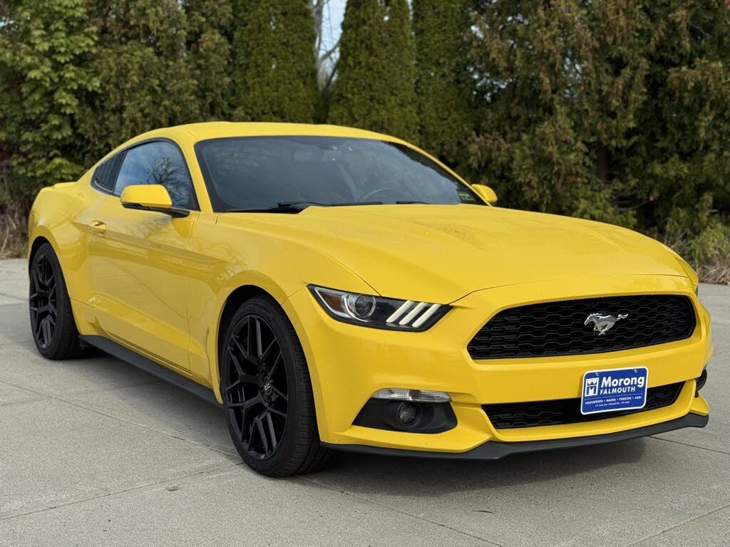 2015 Ford Mustang EcoBoost Premium Coupe RWD