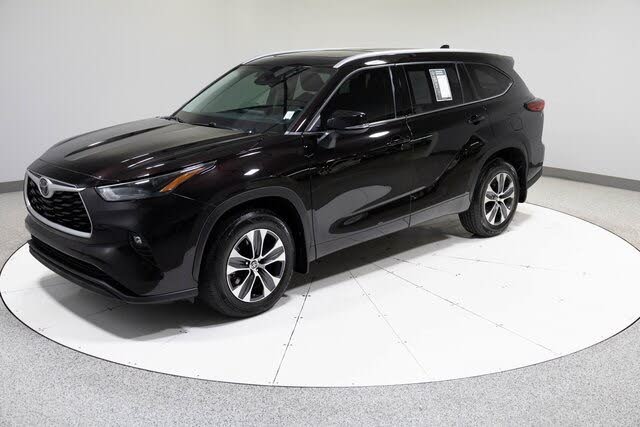 2022 Toyota Highlander XLE AWD