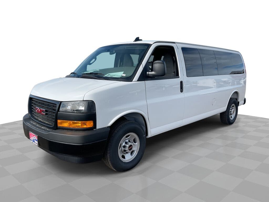 2025 GMC Savana LS 3500 RWD