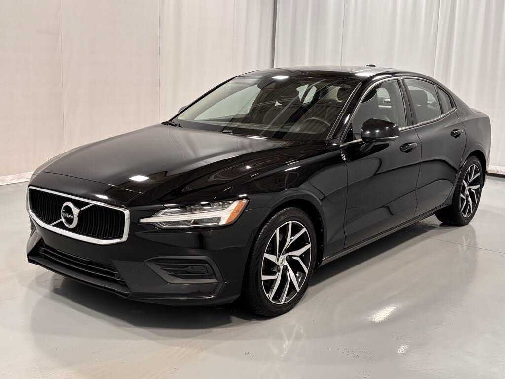 2019 Volvo S60 T5 Momentum FWD
