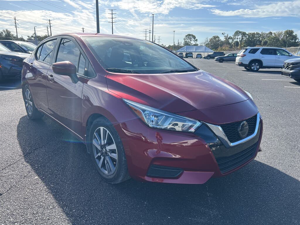 2020 Nissan Versa SV FWD