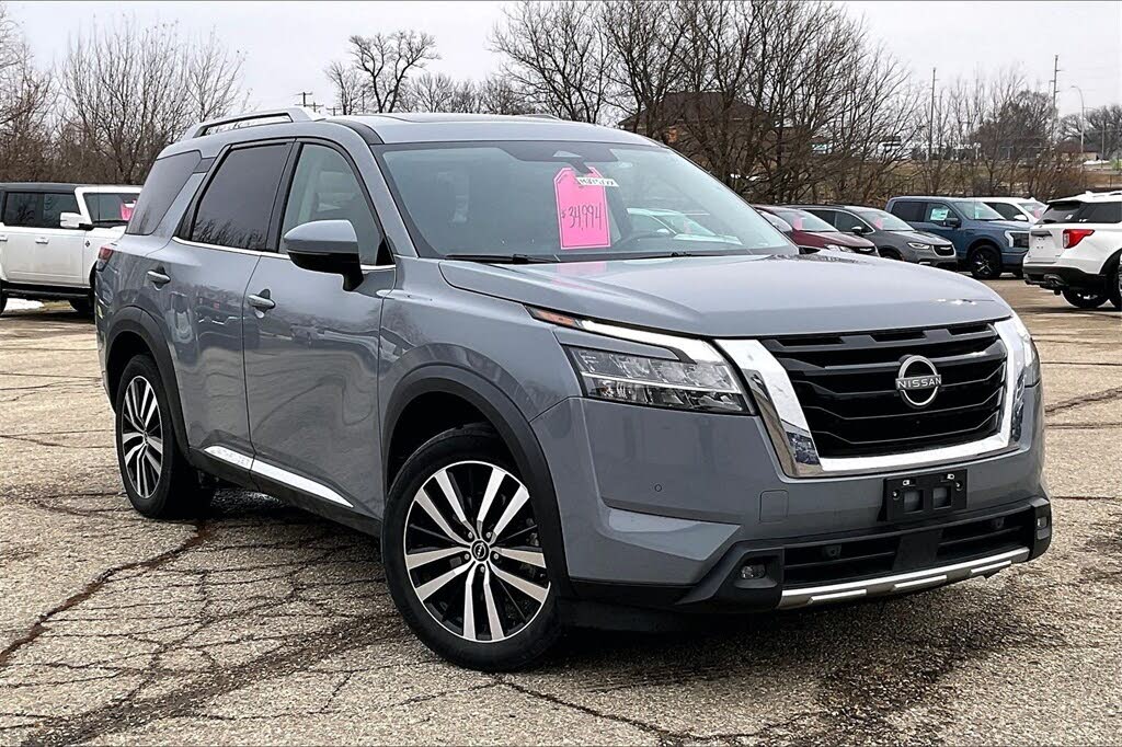 2023 Nissan Pathfinder Platinum 4WD