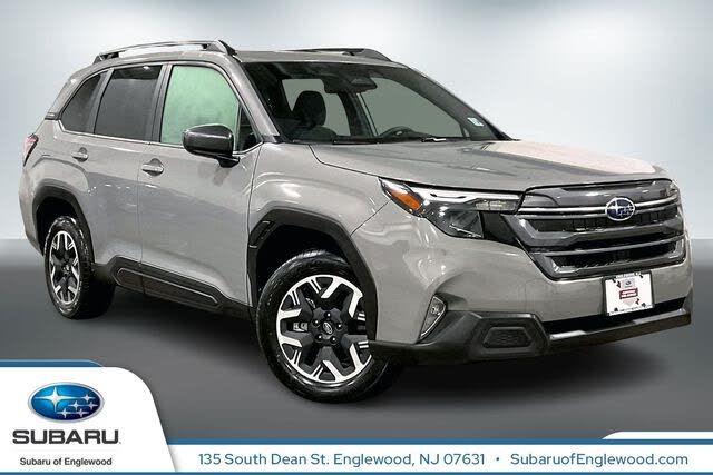 2025 Subaru Forester Premium Crossover AWD