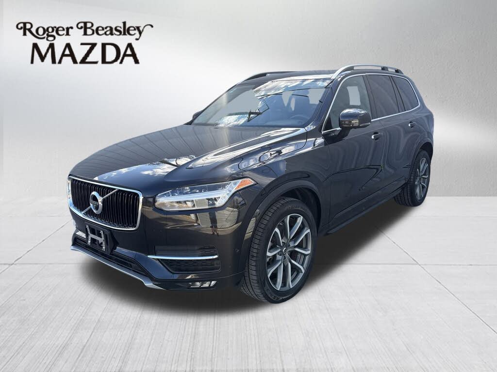 2017 Volvo XC90 T6 Momentum AWD