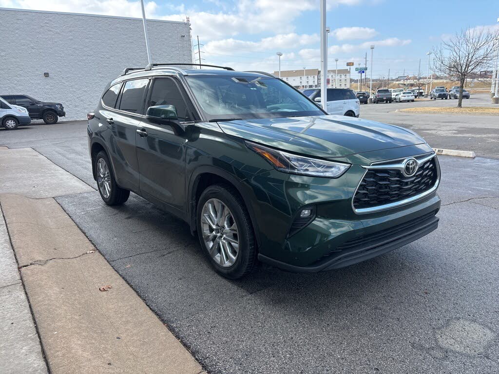 2024 Toyota Highlander Limited FWD