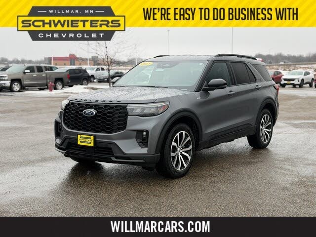 2025 Ford Explorer ST-Line AWD