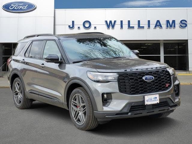 2026 Ford Explorer ST RWD