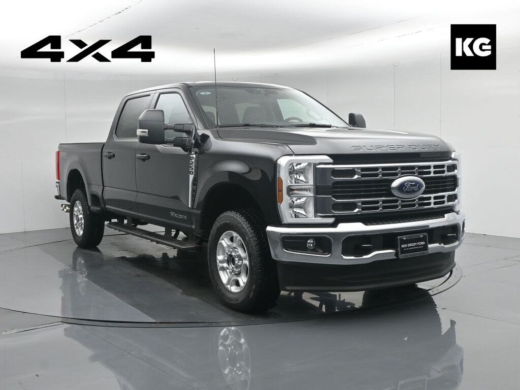 2026 Ford F-250 Super Duty XLT Crew Cab 4WD