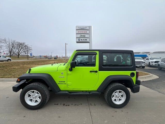 2013 Jeep Wrangler Sport 4WD