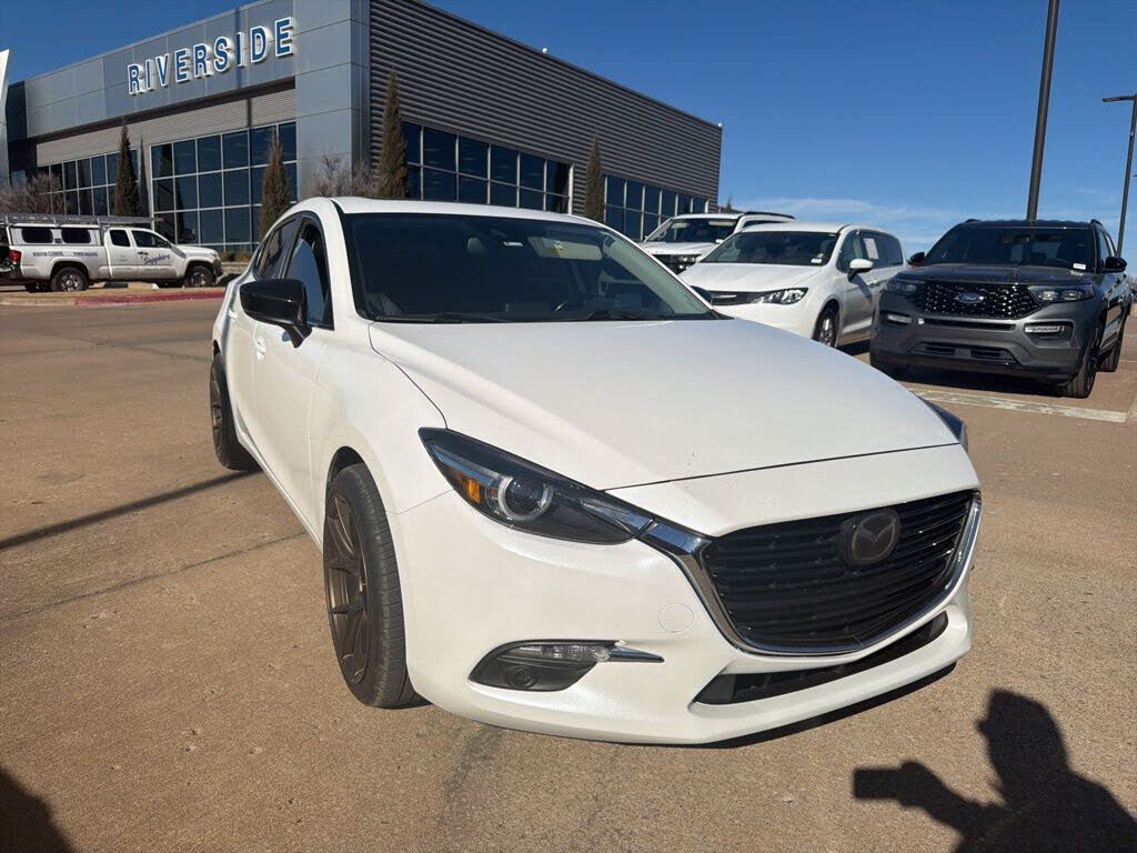 2018 Mazda MAZDA3 Grand Touring Hatchback