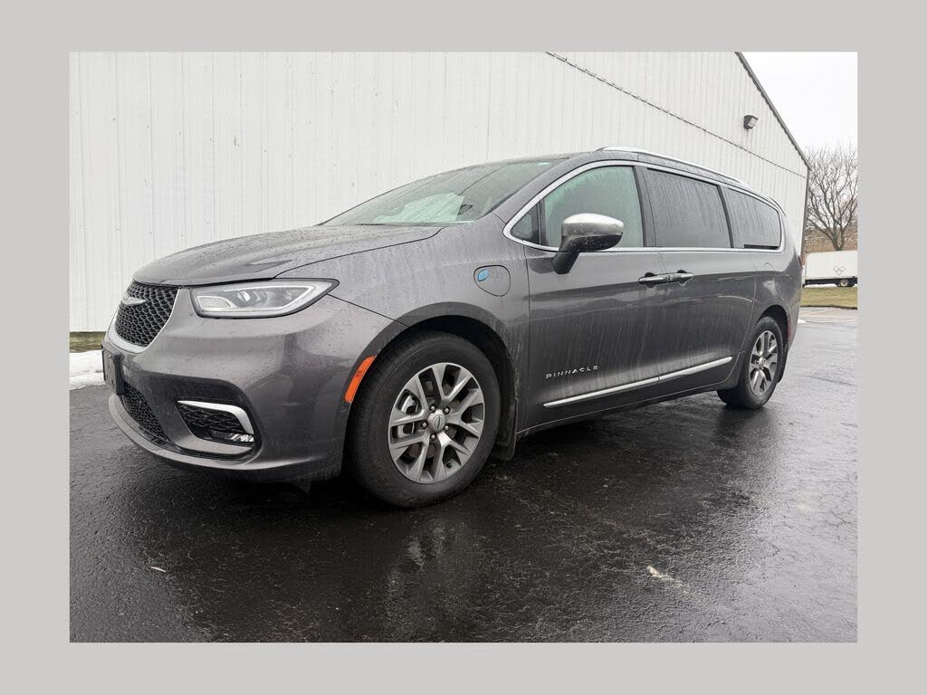 2022 Chrysler Pacifica Hybrid Pinnacle FWD