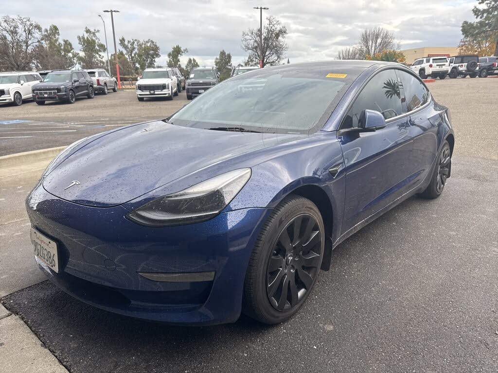 2023 Tesla Model 3 RWD
