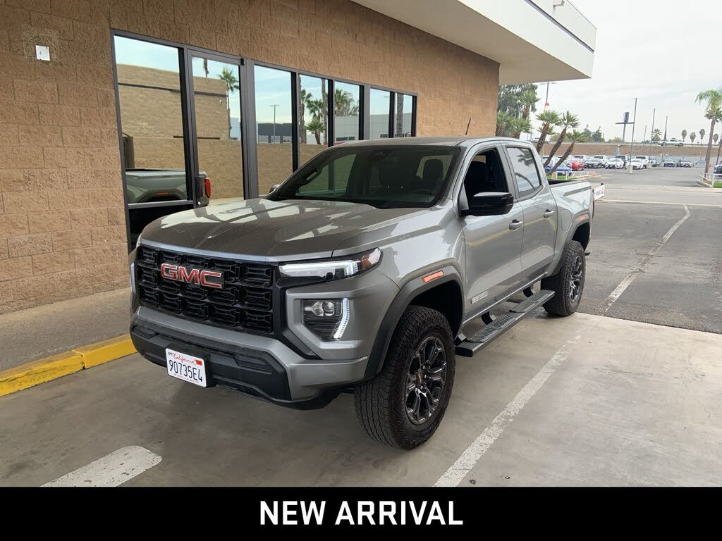 2025 GMC Canyon Elevation Crew Cab RWD