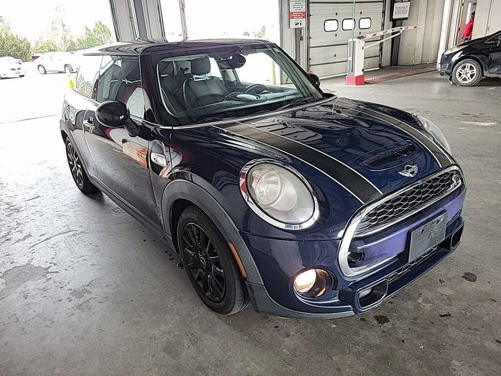 2016 MINI Cooper S 2-Door Hatchback FWD