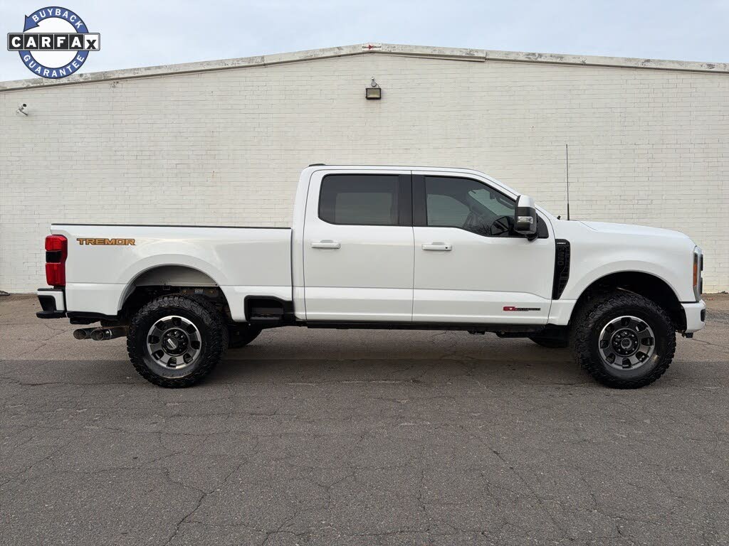 2023 Ford F-250 Super Duty Lariat Crew Cab 4WD