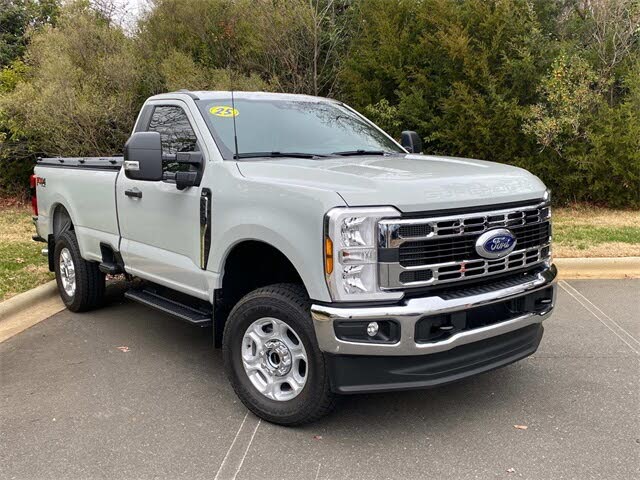 2025 Ford F-250 Super Duty XLT Regular Cab LB 4WD
