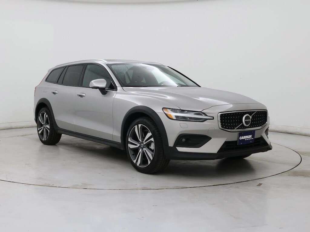 2025 Volvo V60 Cross Country B5 Plus AWD