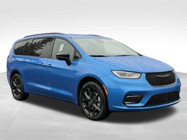 2026 Chrysler Pacifica Select AWD