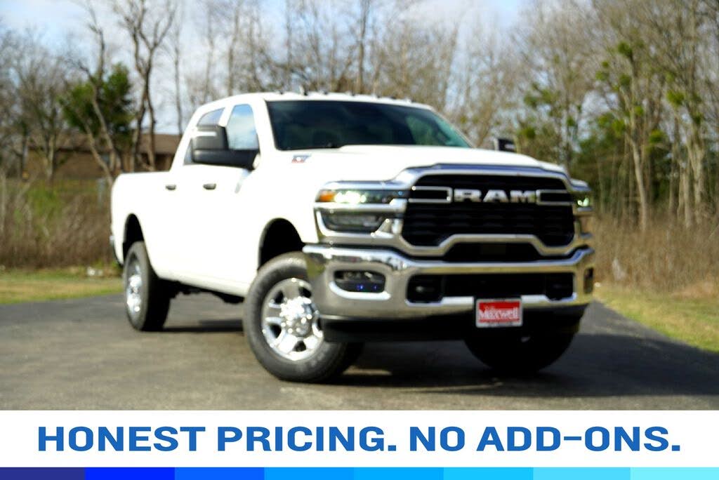 2026 RAM 2500 Tradesman Crew Cab 4WD