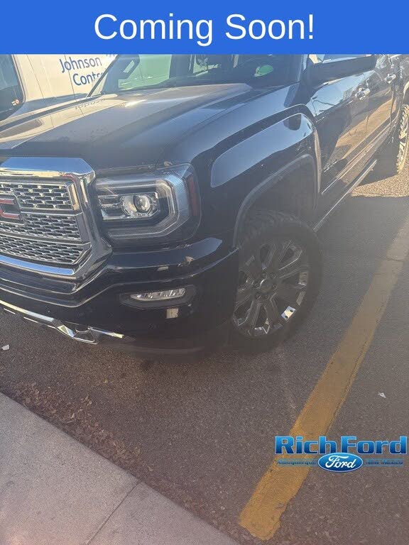 2017 GMC Sierra 1500 Denali Crew Cab 4WD