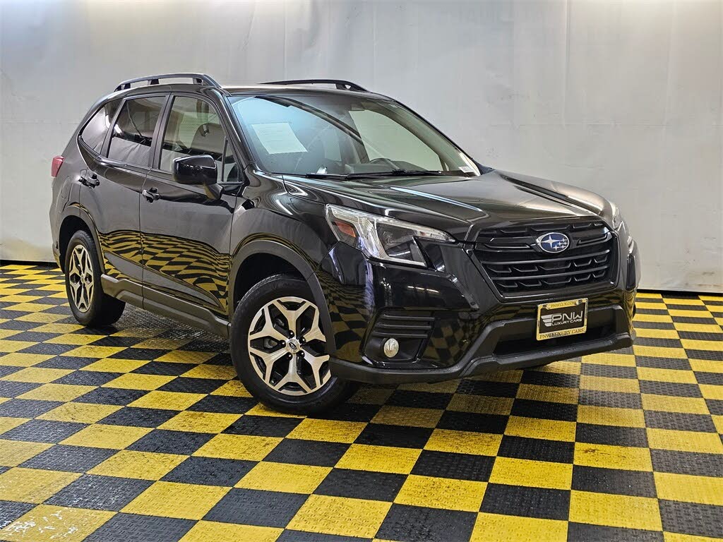 2022 Subaru Forester Premium Crossover AWD